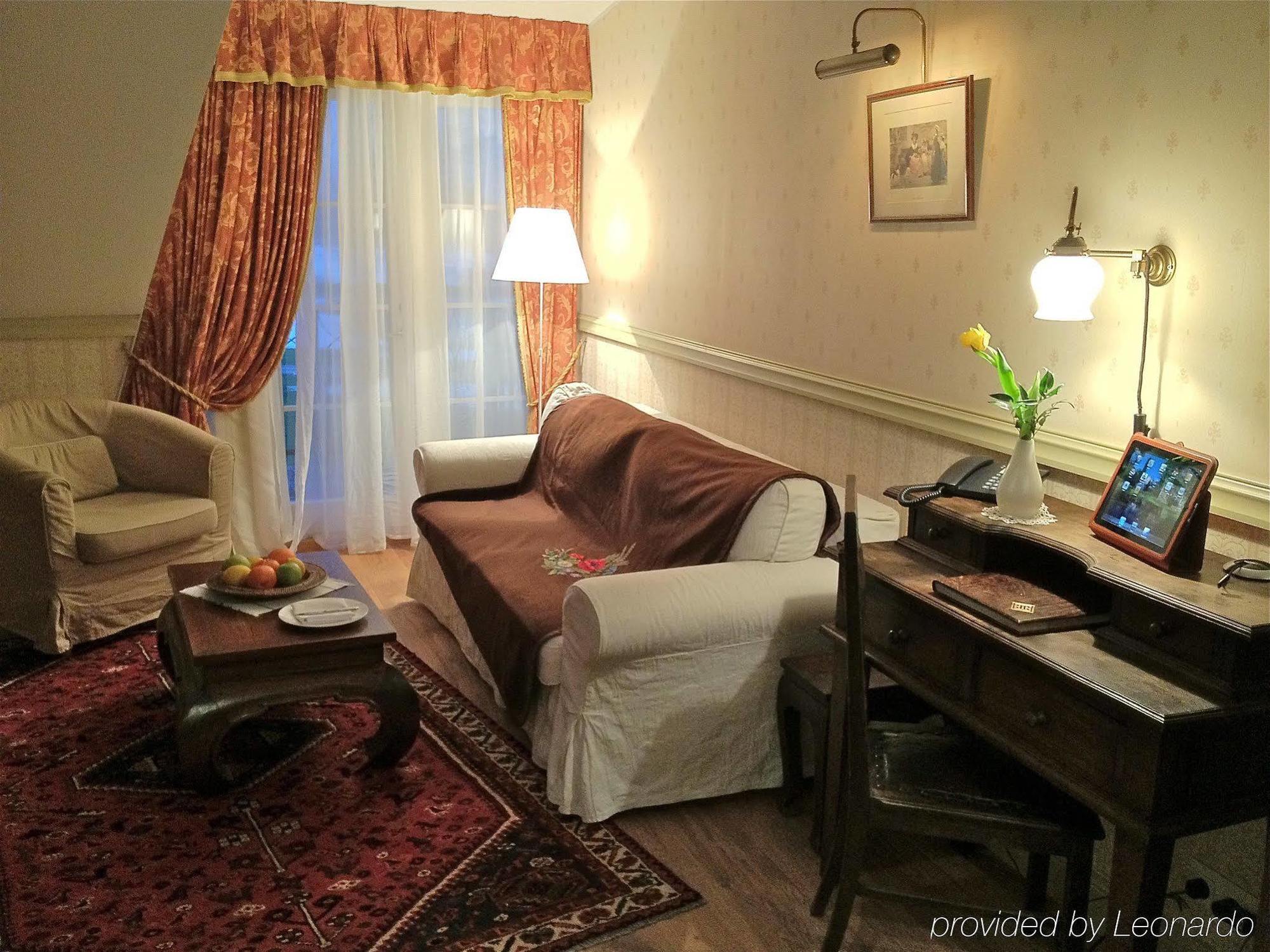 Paedaste Manor מראה חיצוני תמונה